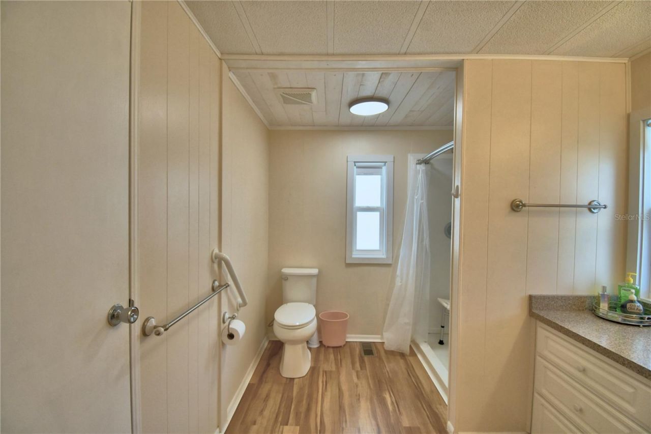 145 Holiday Lane, Auburndale, FL 33823 Photo