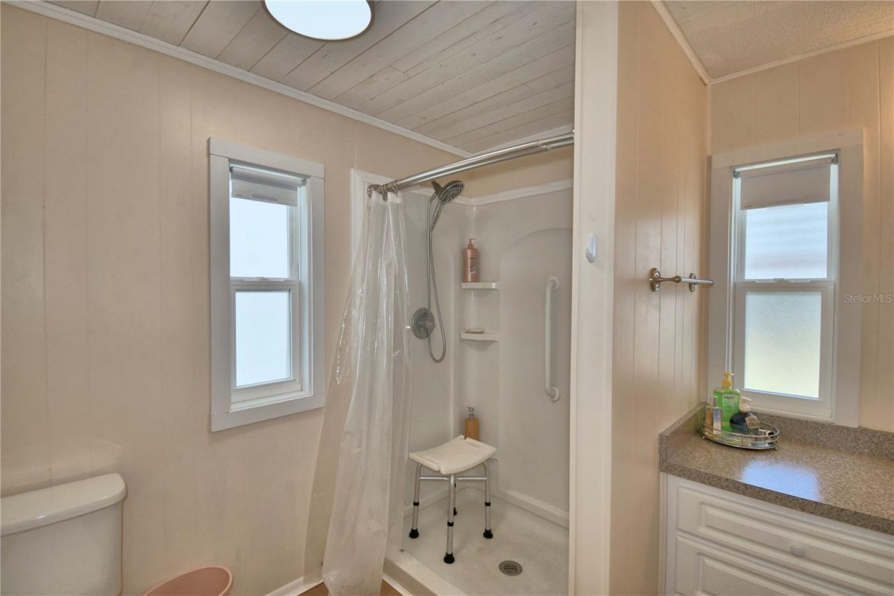 145 Holiday Lane, Auburndale, FL 33823 Photo