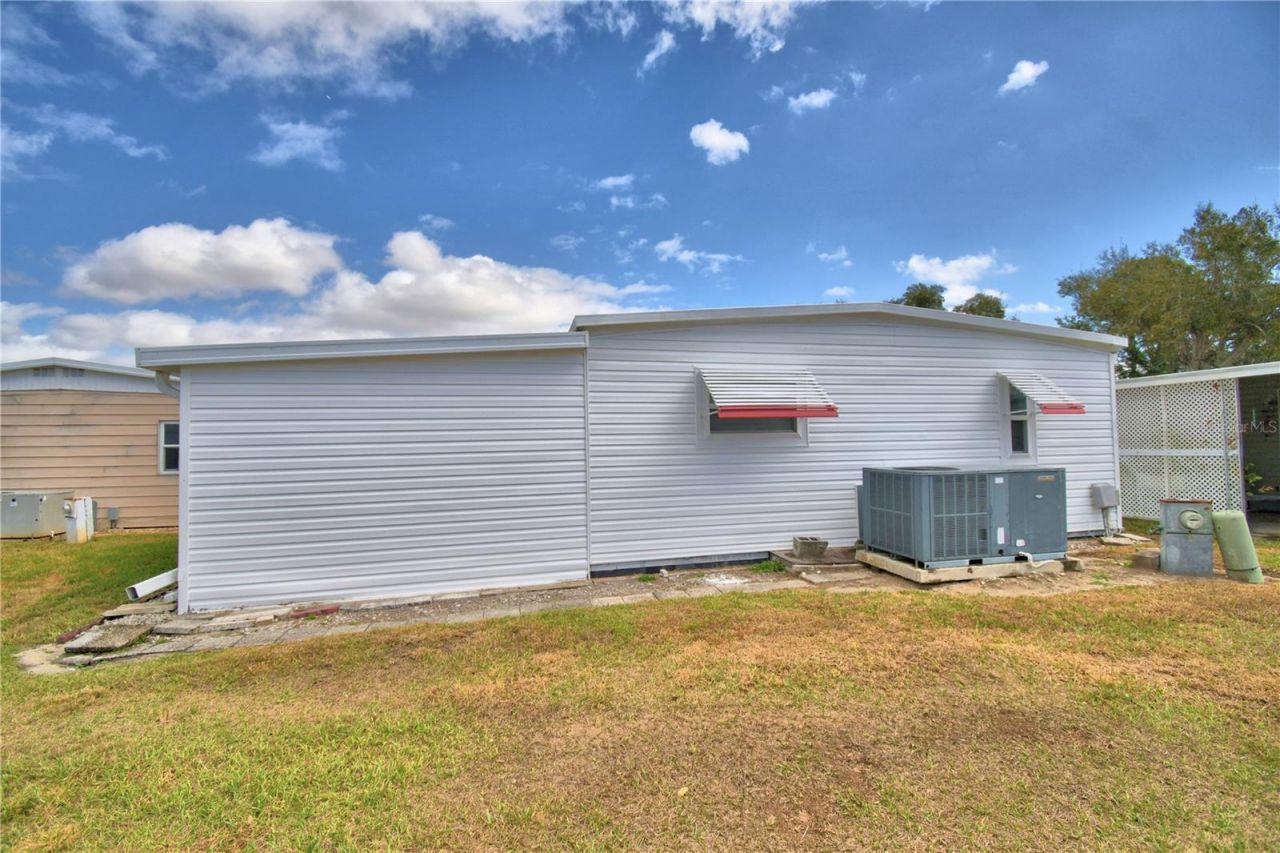 145 Holiday Lane, Auburndale, FL 33823 Photo