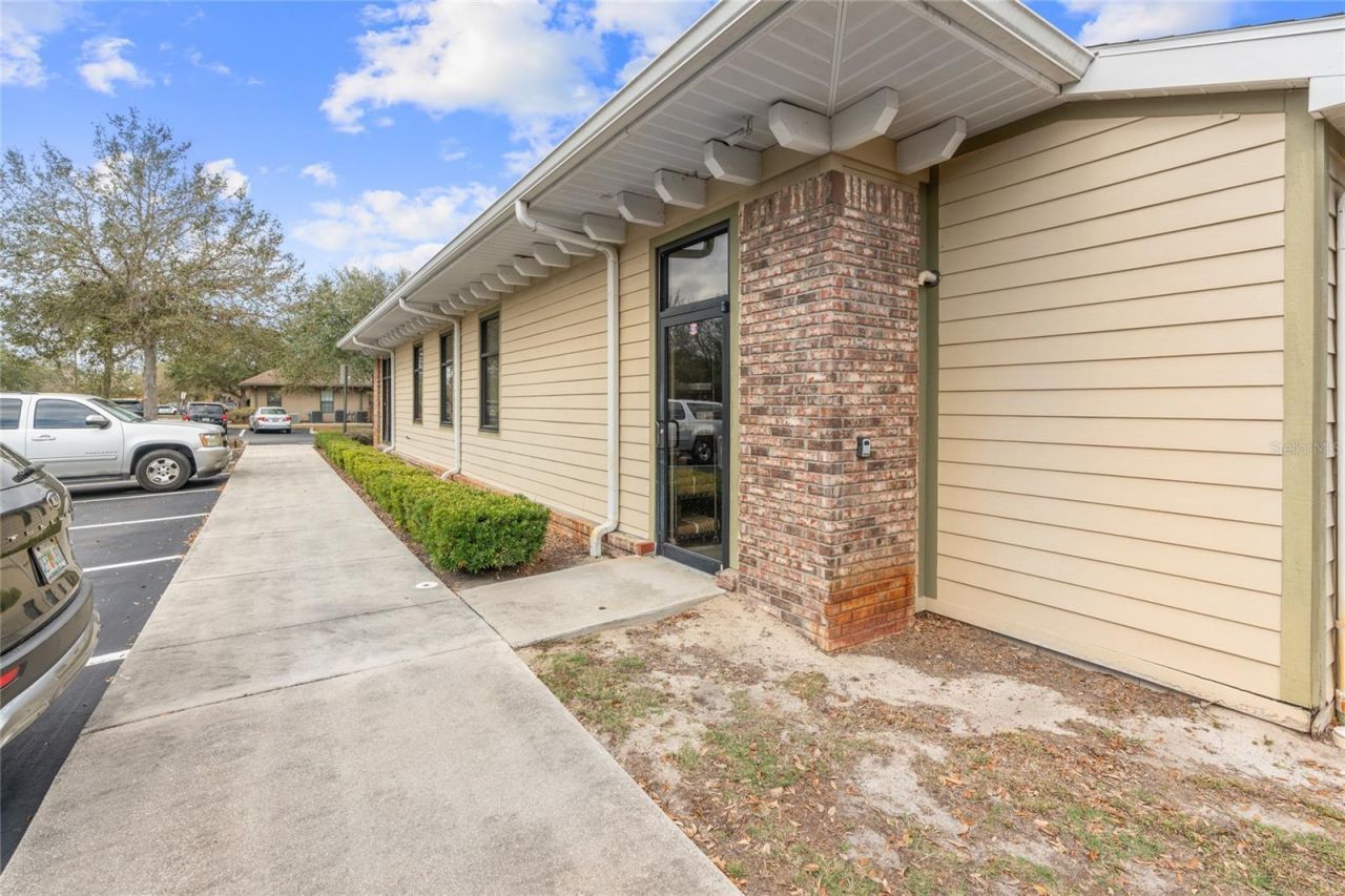 2130 SW 22nd Place, Unit 100-200, Ocala, FL 34471 Photo
