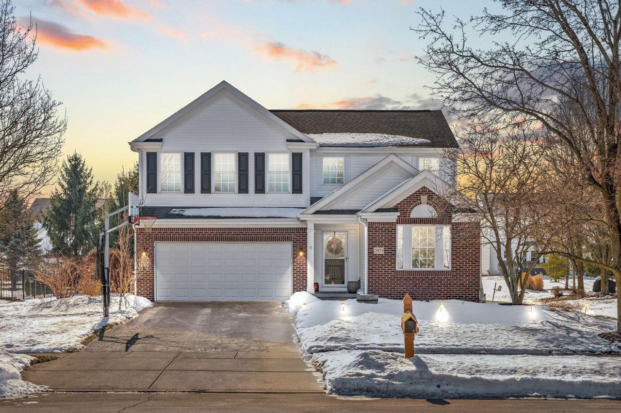 2073 Parklawn Drive, Lewis Center, OH 43035 Main Photo