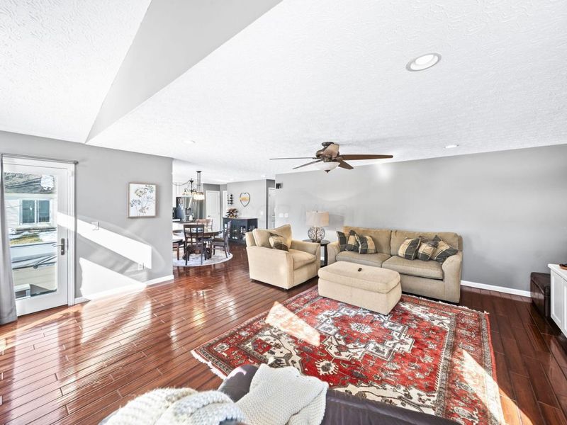 2073 Parklawn Drive, Lewis Center, OH 43035 Photo 12