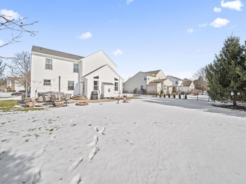 2073 Parklawn Drive, Lewis Center, OH 43035 Photo 31