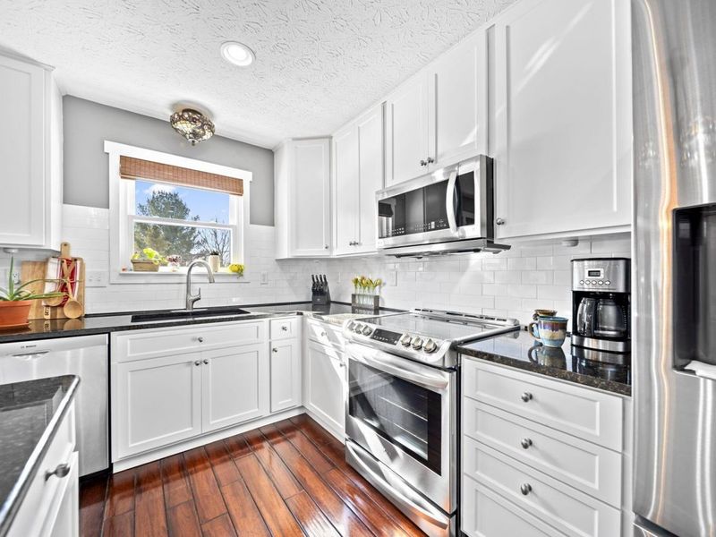 2073 Parklawn Drive, Lewis Center, OH 43035 Photo 8