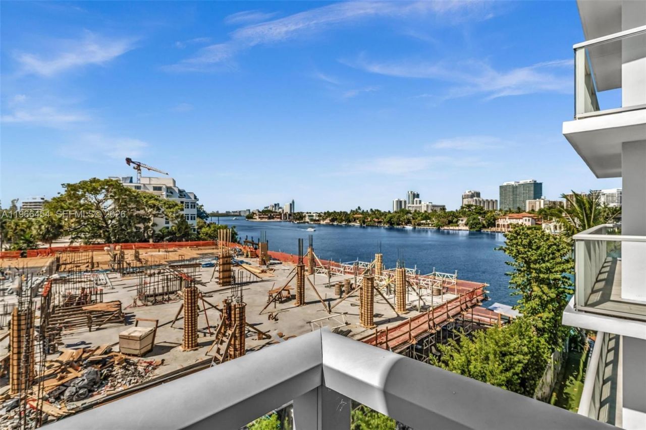 9901 E Bay Harbor Dr, Unit 403, Bay Harbor Islands, FL 33154 Photo