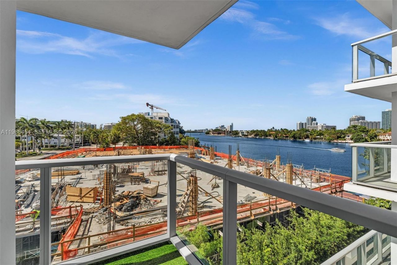 9901 E Bay Harbor Dr, Unit 403, Bay Harbor Islands, FL 33154 Photo