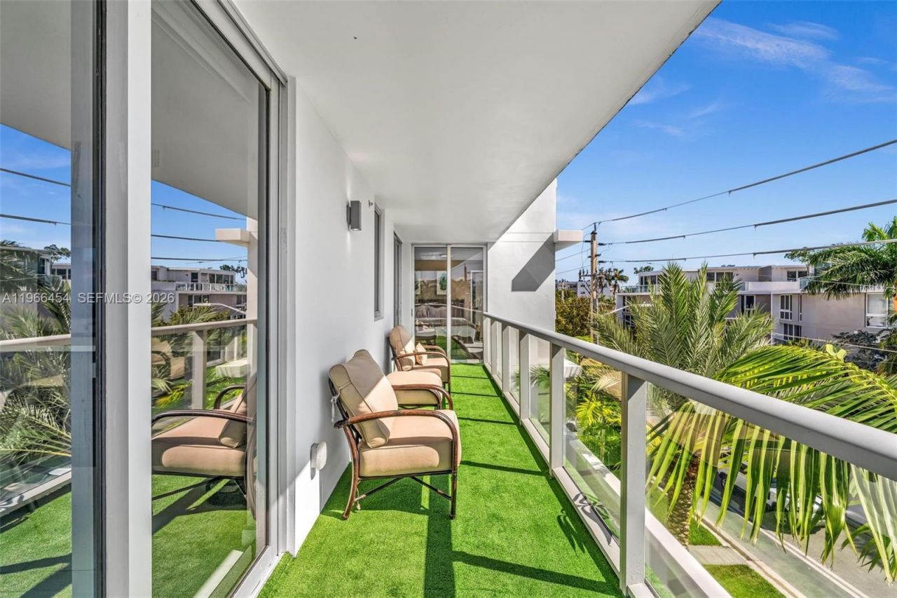 9901 E Bay Harbor Dr, Unit 403, Bay Harbor Islands, FL 33154 Photo