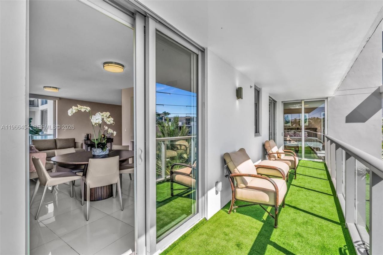 9901 E Bay Harbor Dr, Unit 403, Bay Harbor Islands, FL 33154 Photo