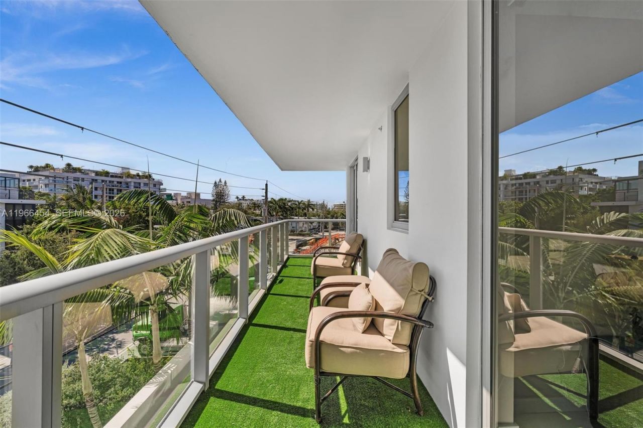 9901 E Bay Harbor Dr, Unit 403, Bay Harbor Islands, FL 33154 Photo