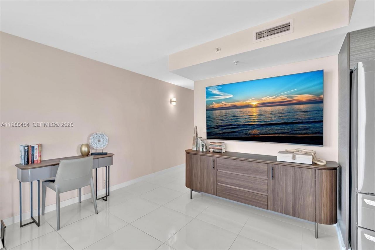 9901 E Bay Harbor Dr, Unit 403, Bay Harbor Islands, FL 33154 Photo