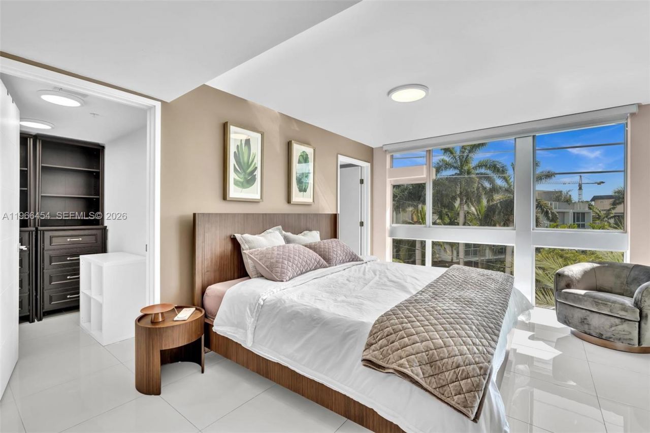 9901 E Bay Harbor Dr, Unit 403, Bay Harbor Islands, FL 33154 Photo