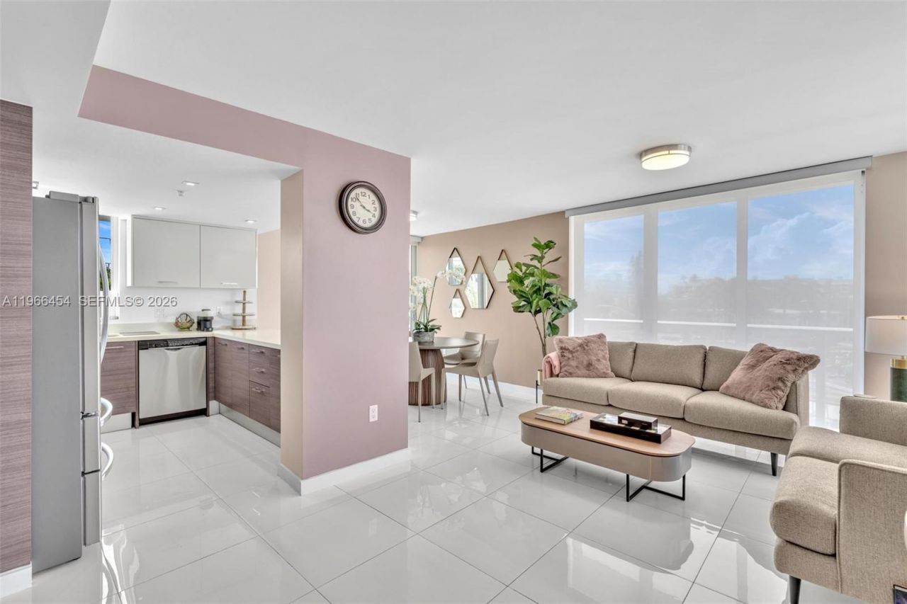 9901 E Bay Harbor Dr, Unit 403, Bay Harbor Islands, FL 33154 Photo