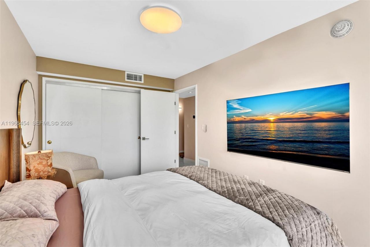 9901 E Bay Harbor Dr, Unit 403, Bay Harbor Islands, FL 33154 Photo