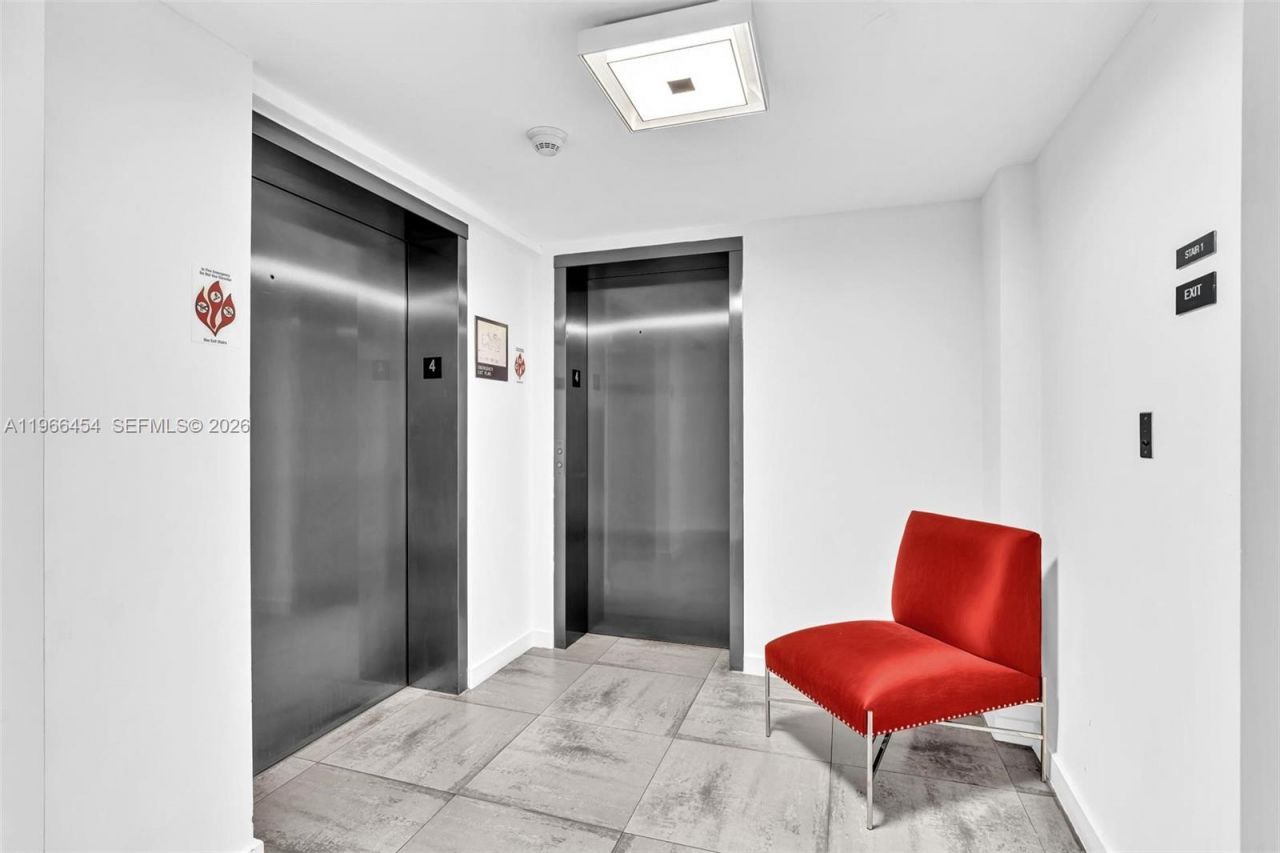 9901 E Bay Harbor Dr, Unit 403, Bay Harbor Islands, FL 33154 Photo