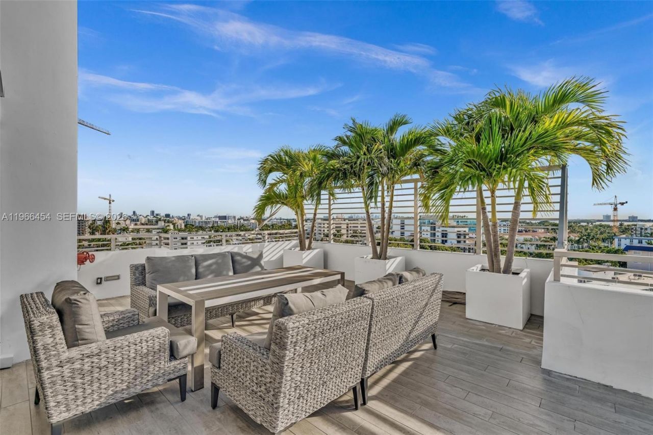 9901 E Bay Harbor Dr, Unit 403, Bay Harbor Islands, FL 33154 Photo