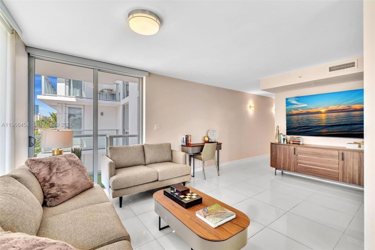 9901 E Bay Harbor Dr, Unit 403, Bay Harbor Islands, FL 33154 Photo