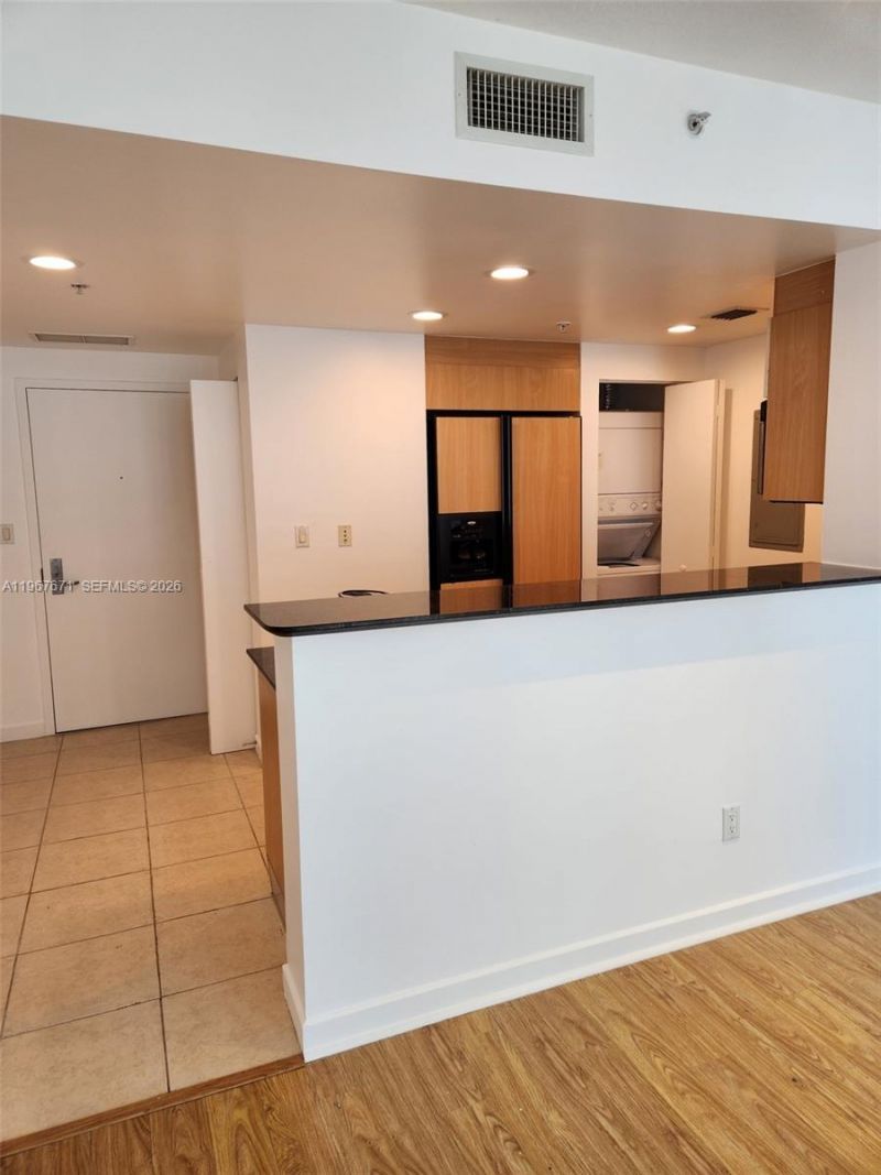 335 S Biscayne Blvd, Unit 1806, Miami, FL 33131 Photo