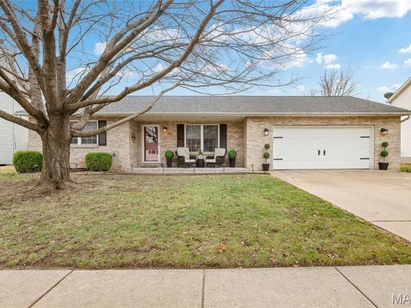 402 W Lincoln Avenue, Caseyville, IL 62232