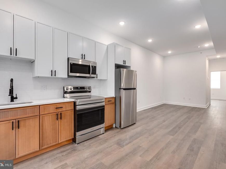 927 N 42nd Street, Unit 3, Philadelphia, PA 19104 Main Photo