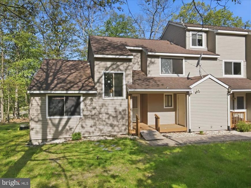 3301 Windermere Drive, Bushkill, PA 18324 Main Photo