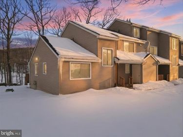 3301 WINDERMERE DRIVE, BUSHKILL, PA 18324