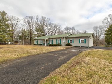 95 Len Drive, Clay City, KY 40312