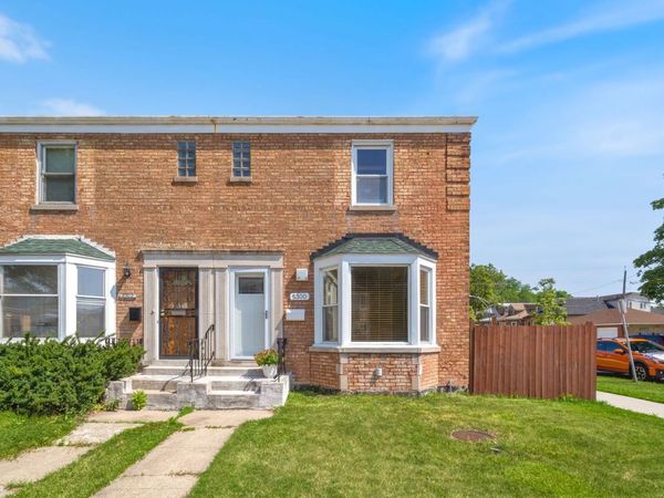 5300 W Foster Avenue, Chicago, IL 60630
