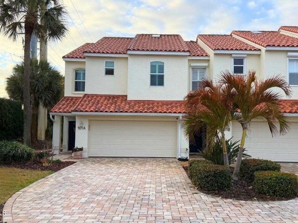 101 Melbourne Avenue, Unit A, Indialantic, FL 32903