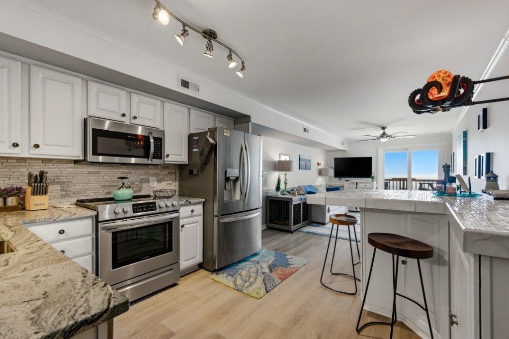 5600 N Ocean Blvd. Photo 11