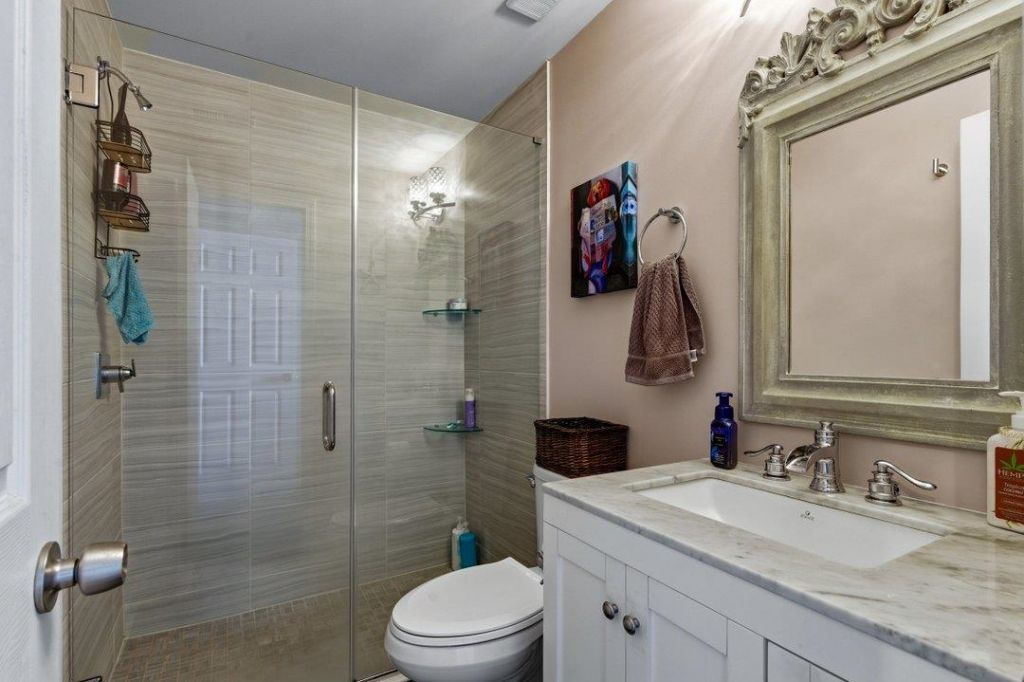 5600 N Ocean Blvd. Photo 17