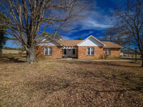 145 Thompson Drive, Floral, AR 72534