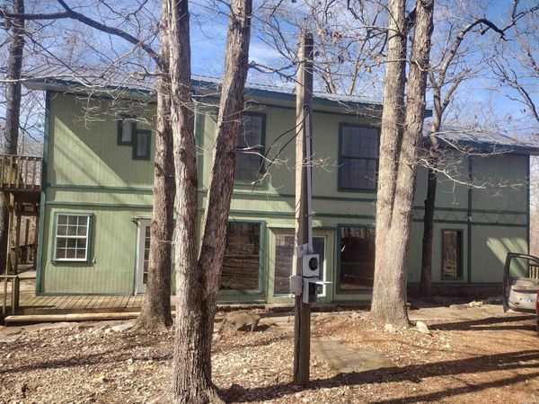 951 Ridge RD, Mountain View, AR 72560