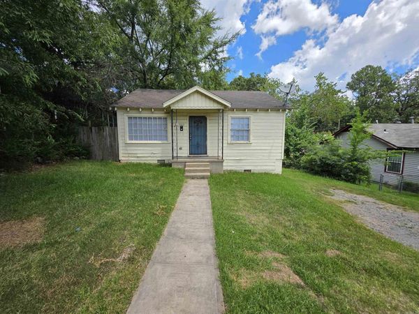 5102 W 11Th St, Little Rock, AR 72204