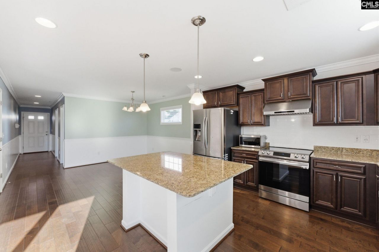 314 Summitbluff Court  Photo 13