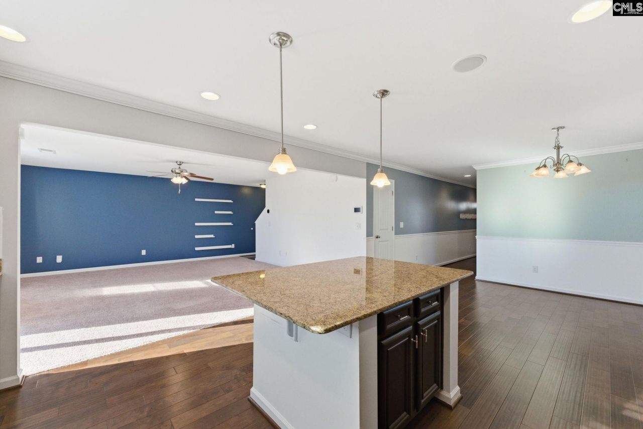 314 Summitbluff Court  Photo 16