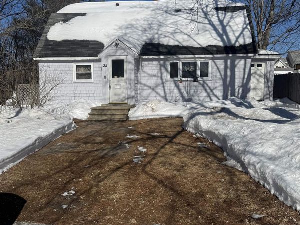 35 Highland Avenue, Derry, NH 03038