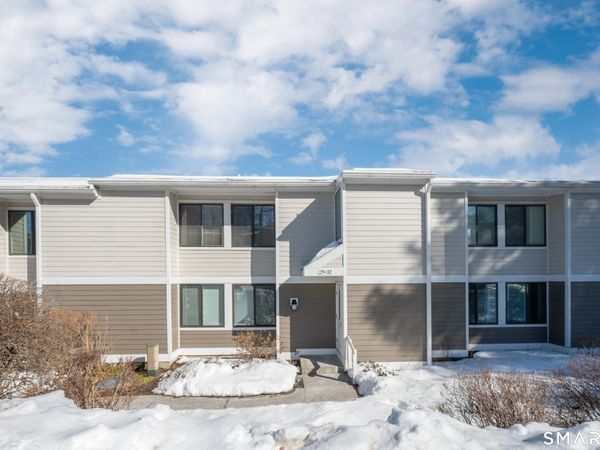 32 Lawson, Unit 32, Ridgefield, CT 06877