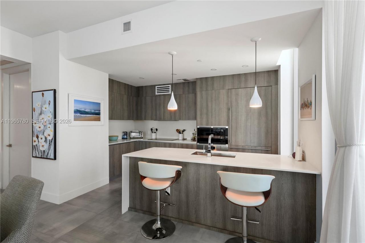 17550 Collins Ave, Unit 1205, Sunny Isles Beach, FL 33160 Photo