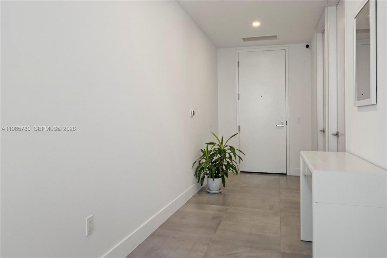 17550 Collins Ave, Unit 1205, Sunny Isles Beach, FL 33160 Photo