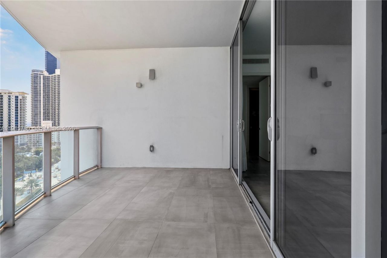 17550 Collins Ave, Unit 1205, Sunny Isles Beach, FL 33160 Photo