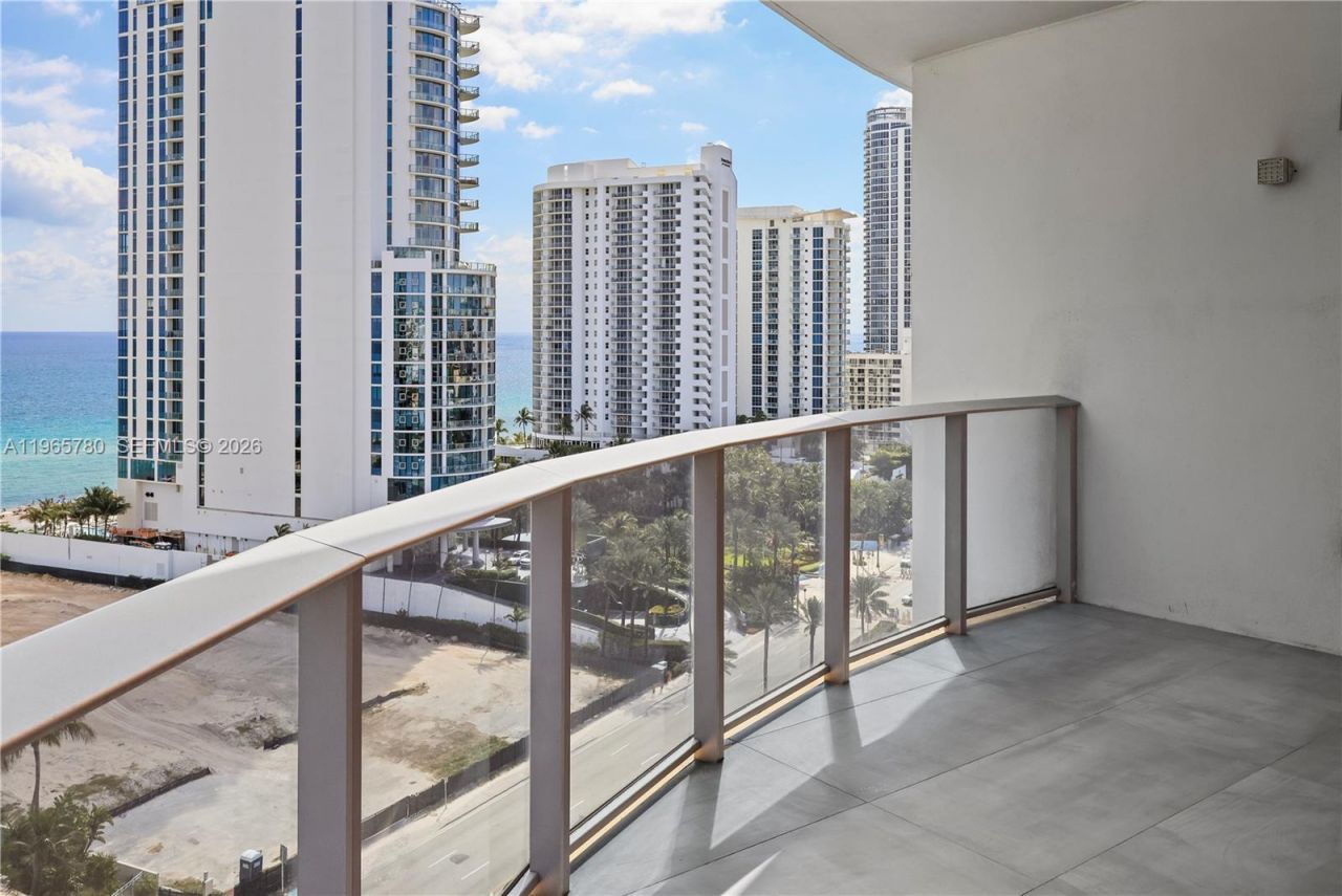 17550 Collins Ave, Unit 1205, Sunny Isles Beach, FL 33160 Photo