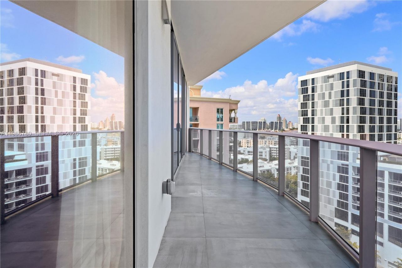17550 Collins Ave, Unit 1205, Sunny Isles Beach, FL 33160 Photo