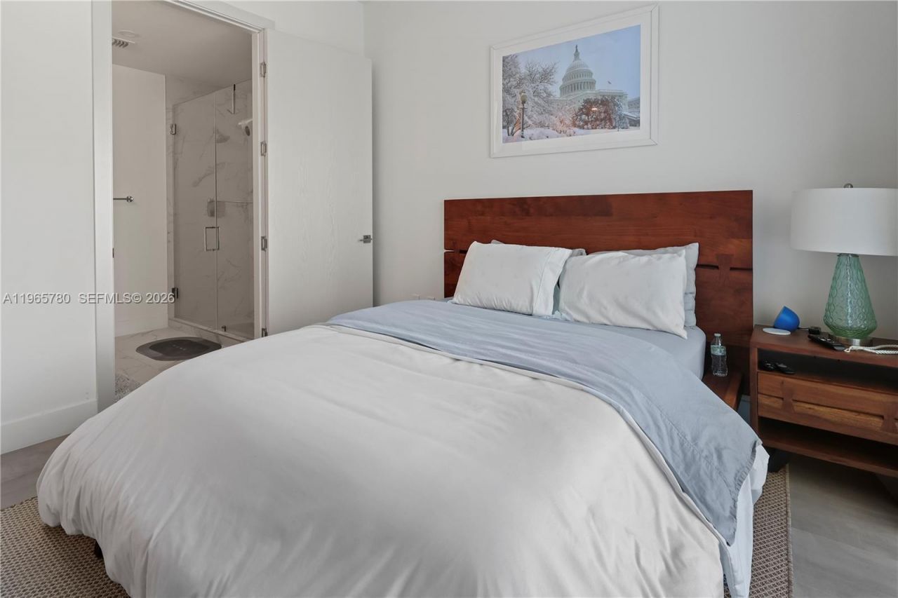 17550 Collins Ave, Unit 1205, Sunny Isles Beach, FL 33160 Photo