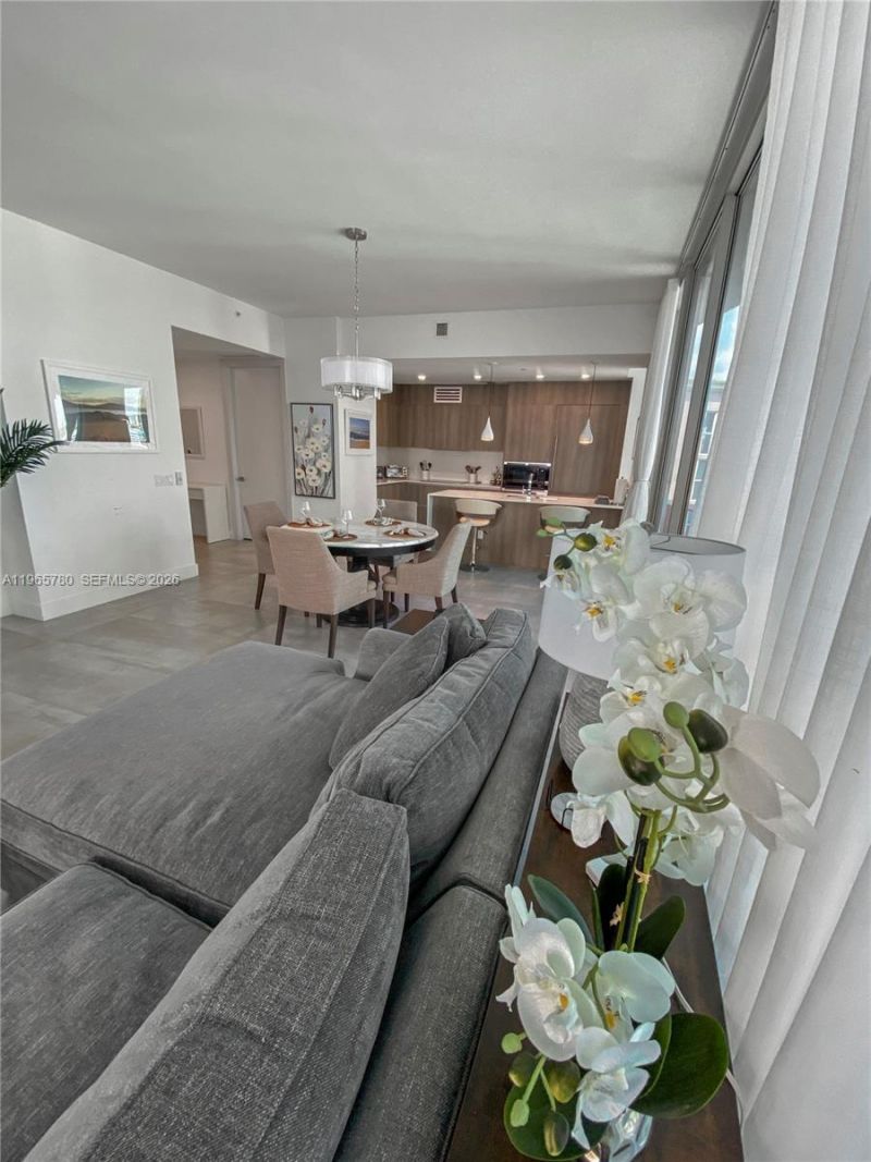 17550 Collins Ave, Unit 1205, Sunny Isles Beach, FL 33160 Photo