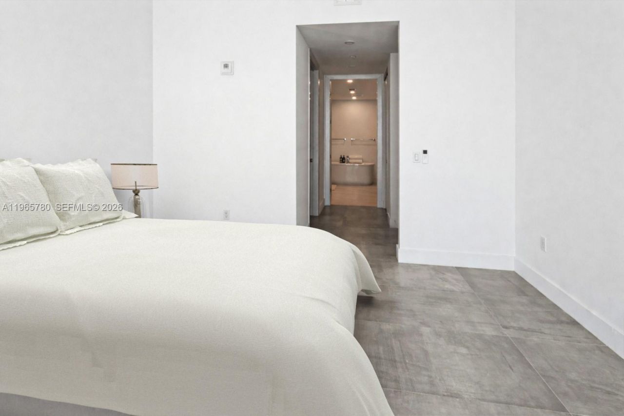 17550 Collins Ave, Unit 1205, Sunny Isles Beach, FL 33160 Photo