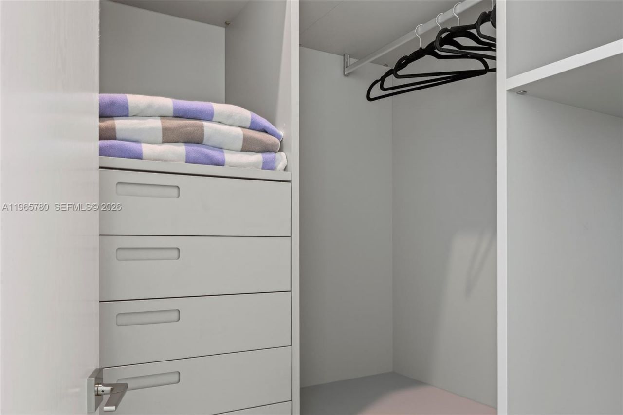 17550 Collins Ave, Unit 1205, Sunny Isles Beach, FL 33160 Photo