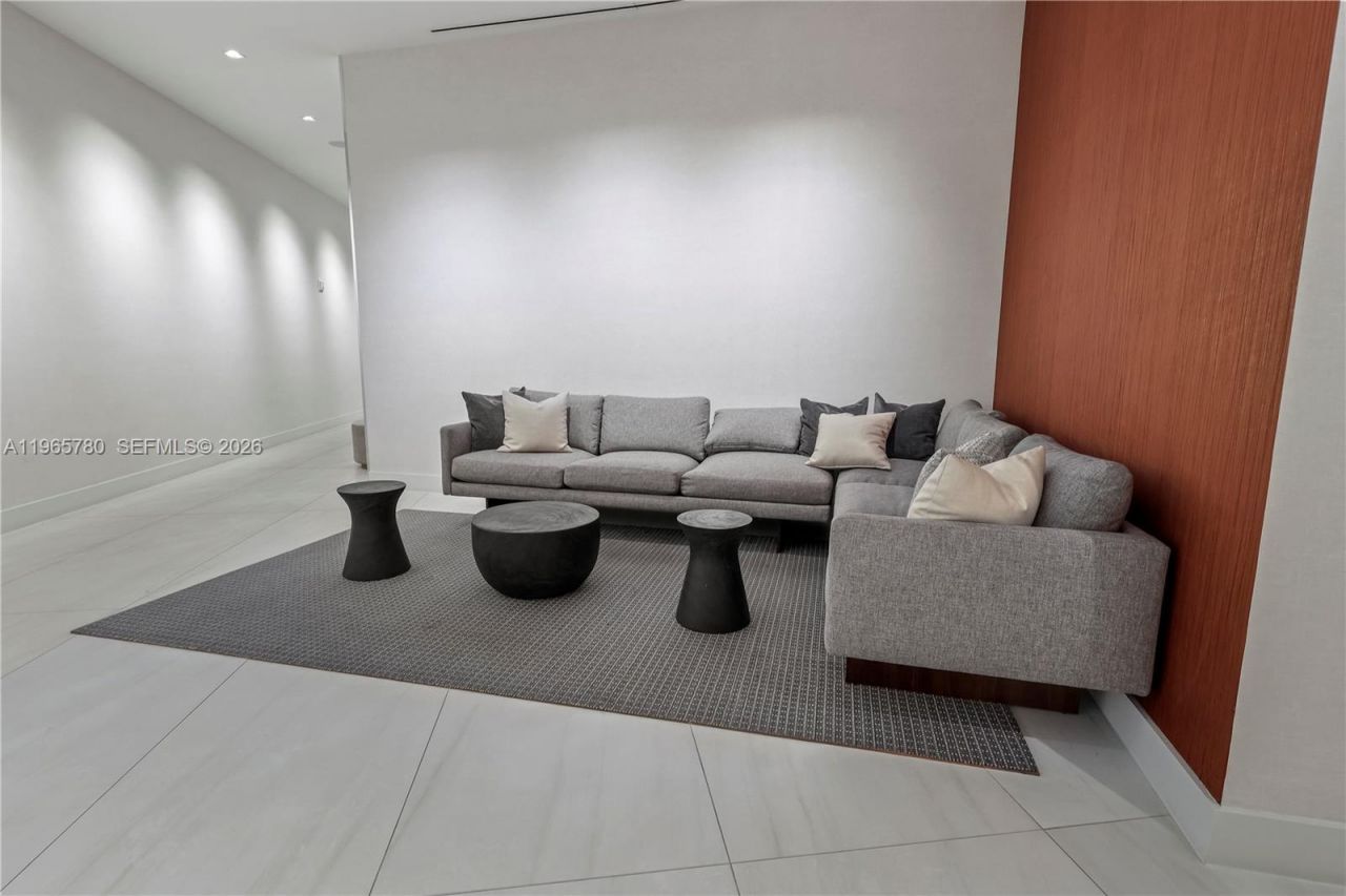 17550 Collins Ave, Unit 1205, Sunny Isles Beach, FL 33160 Photo