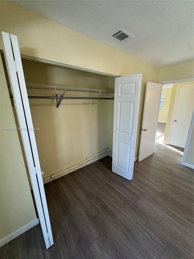 1101 W Prospect Rd, Unit 6, Fort Lauderdale, FL 33309 Photo