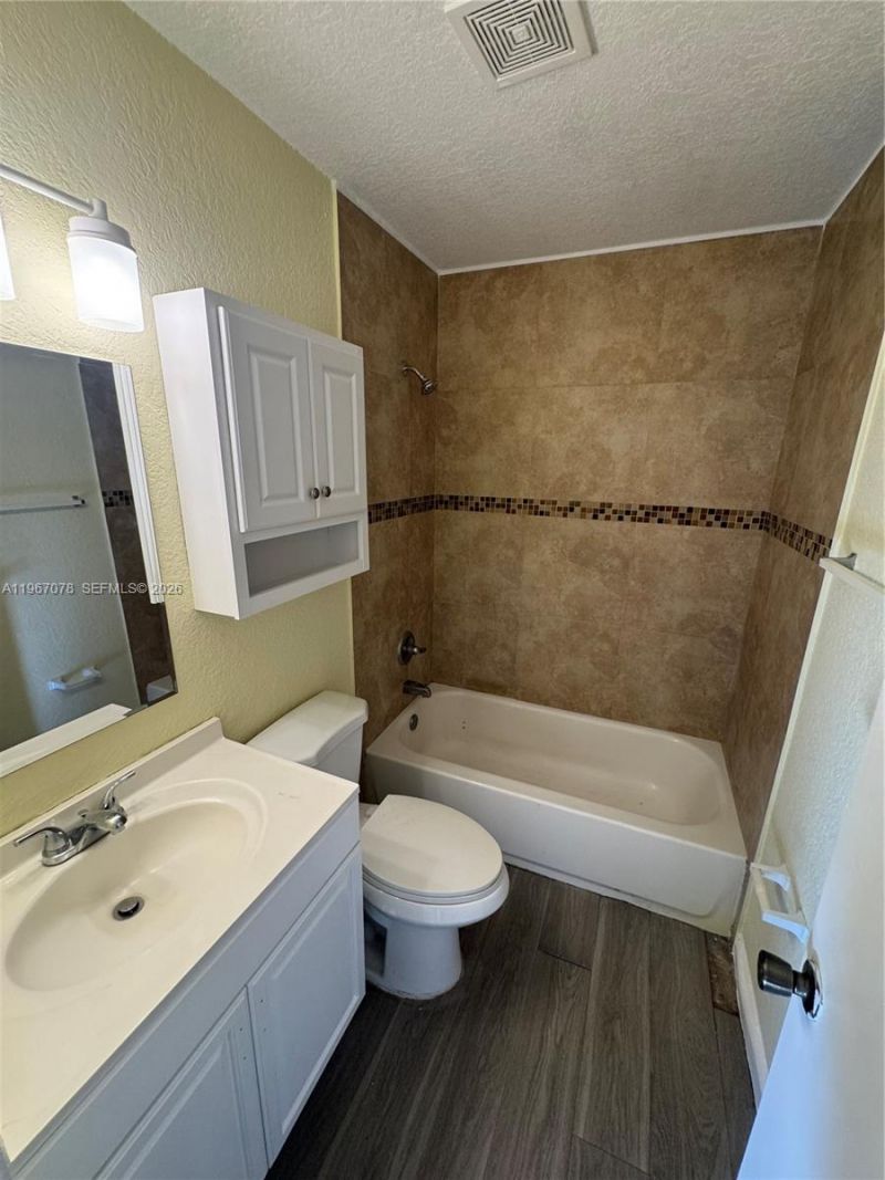 1101 W Prospect Rd, Unit 6, Fort Lauderdale, FL 33309 Photo