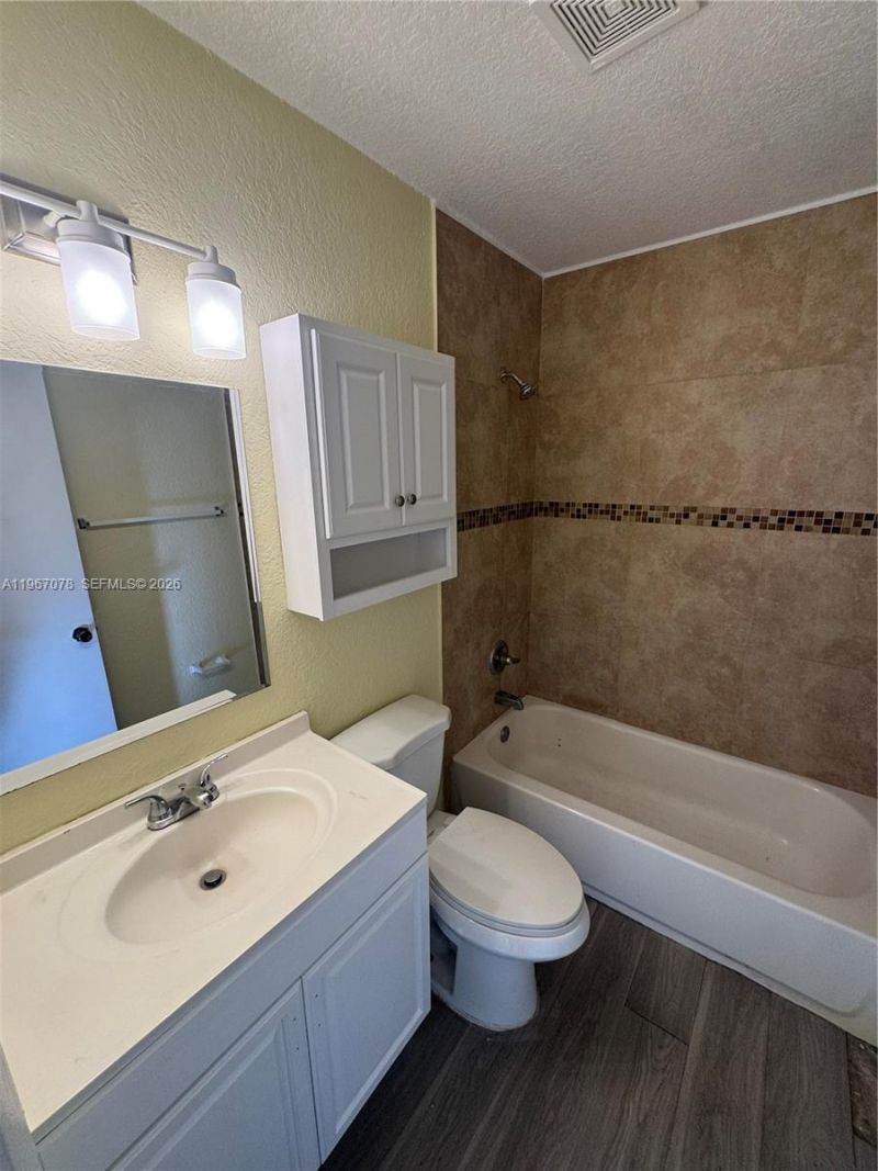 1101 W Prospect Rd, Unit 6, Fort Lauderdale, FL 33309 Photo
